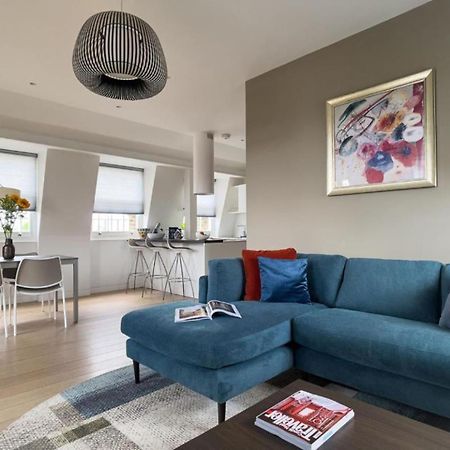 Wells Court By Aeria Apartments Лондон Экстерьер фото